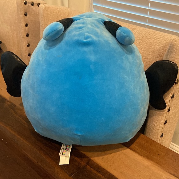 Squishmallows butterfly - Picture 2 of 2